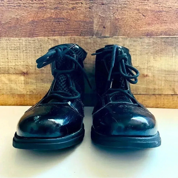 Sorel Major Lace Up Mesh Patent Leather Boots - Picture 4 of 8